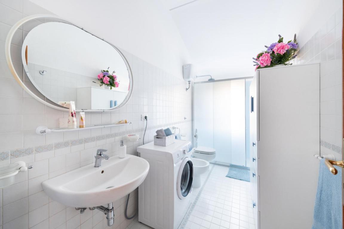 Sorrentovibes - Sea View Rooftop Apartment With Jacuzzi & Garden Exterior photo